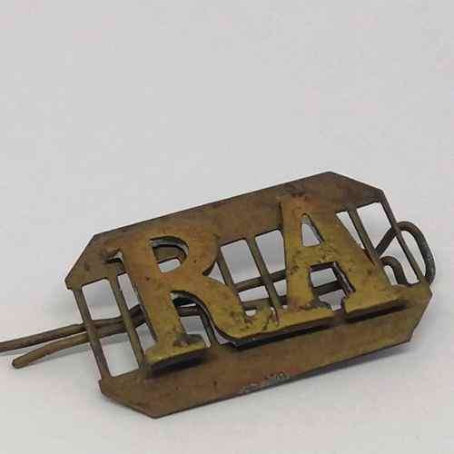 Royal Artillery metal shoulder title