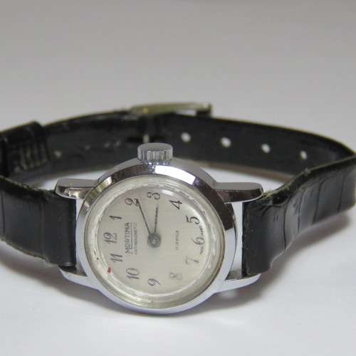Vintage Mortima manual wind ladies watch
