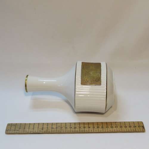 Vintage KWV van der Hum vase - Made by Continental China