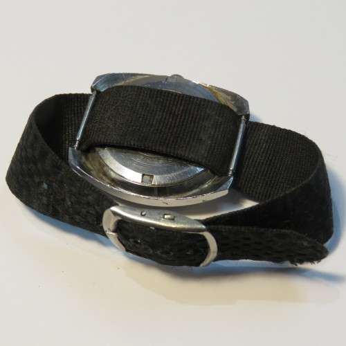 Vintage Seiko Automatic mens watch with blue dial - Working - Serial 7006-8060 - Fine crack on glass