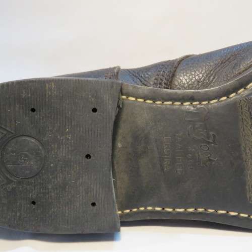 Pair of SADF leather boots - Size 285