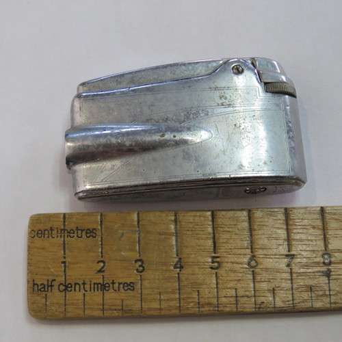 Ronson Varaflame lighter - Needs gas and flint