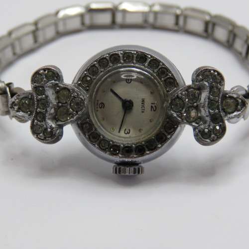 Vintage Invicta ladies manual wind watch - Working