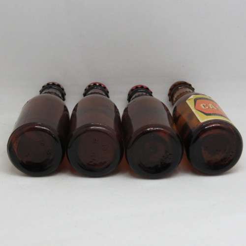 Lot of 4 vintage castle Beers miniature bottles - 2 with labels