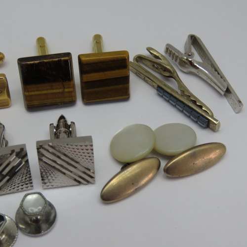 Lot of Cufflinks. tie clips and collar studs
