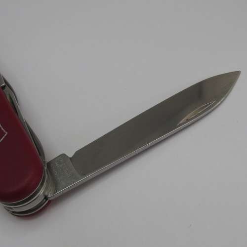 Victorinox pocket knife with leather pouch