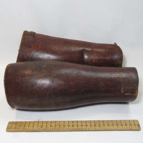 WW1 British Army Officer leather puttees