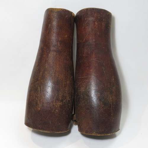 WW1 British Army Officer leather puttees