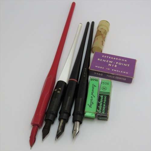 Lot of 4 vintage dipping fountain pens with extra nibs