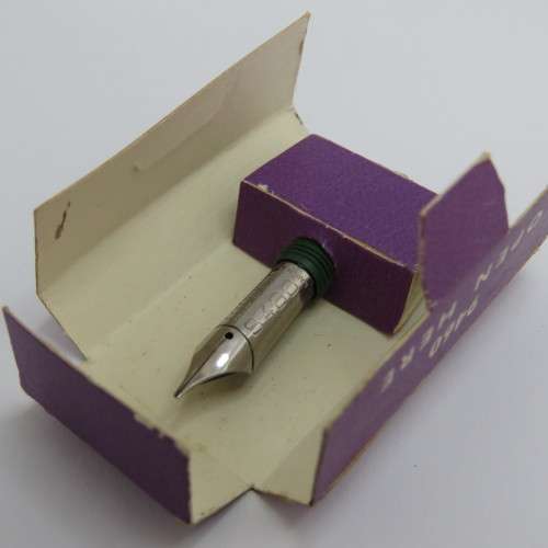 Lot of 4 vintage dipping fountain pens with extra nibs