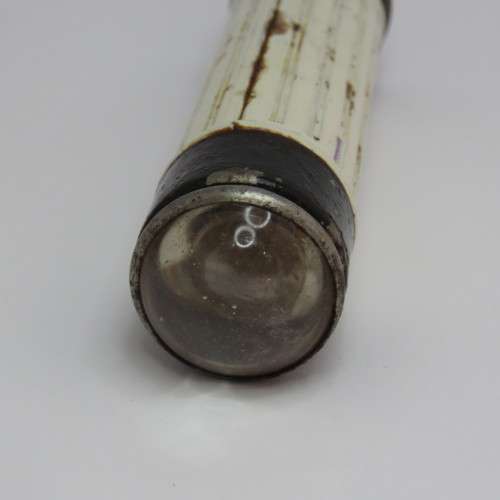 Vintage Daimon 8028 pocket flashlight - Repainted