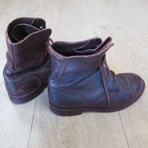 Pair of SADF combat boots - Looks like size 8