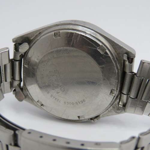 Vintage Seiko 5 Automatic mens watch - Working - Crown is not winding - Rotor is loose
