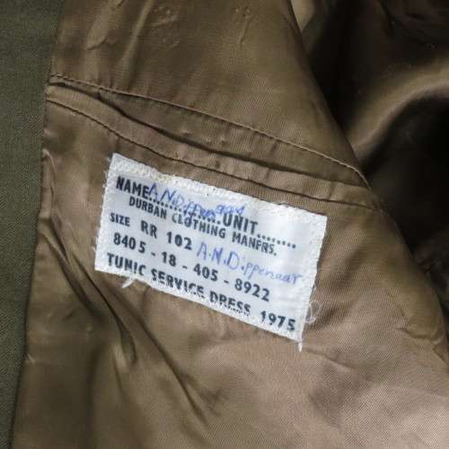 SADF Step Out tunic - Total back length 81 cm - Armpit to armpit 54 cm - Armpit to cuff 45 cm