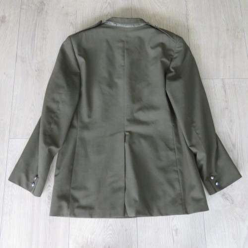 SADF Step Out tunic - Total back length 81 cm - Armpit to armpit 54 cm - Armpit to cuff 45 cm