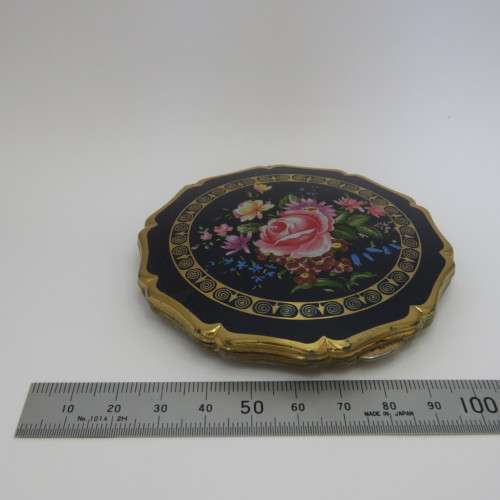 Vintage Stratton Powder Compact with pouch