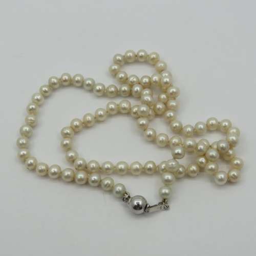 String of pearls with sterling silver clasp