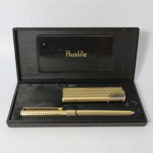 Vintage Ruslite lighter and pen - needs refill and gas - unused