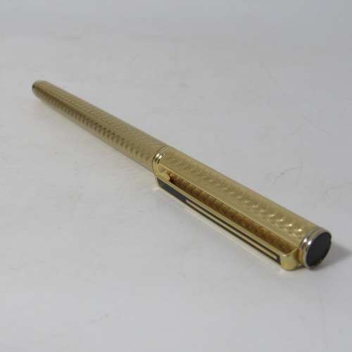 Vintage Ruslite lighter and pen - needs refill and gas - unused