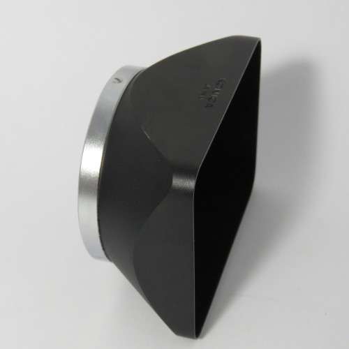 Konica 35mm F2.8 lens hood in pouch