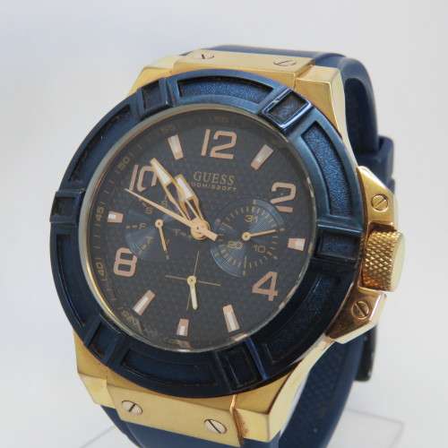 Guess Rigor W0247G3 mens quartz watch - Working