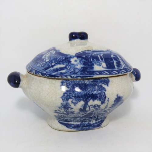 Beautiful Antique serving bowl with lid - Blue and white