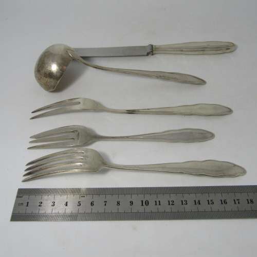 Set of 21 WMF silver plated cutlery pieces - forks, knives, cake forks, gravy spoon and pickle forks