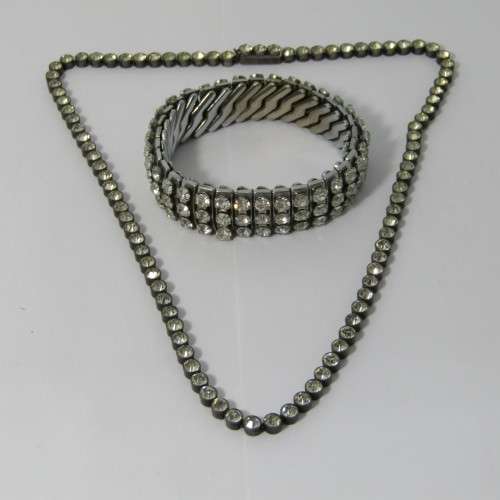 Vintage Diamante fashion Jewellery bracelet and necklace