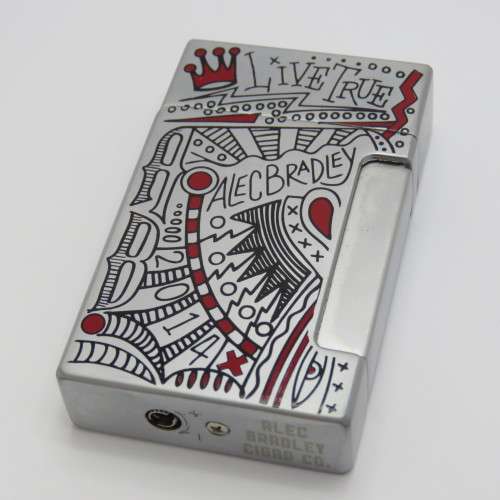 Alec Bradley 2014 Cigar lighter - Working