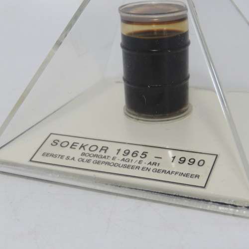 Soekor 1965-1990 oil mining borehole E-AG 1 oil sample desktop display