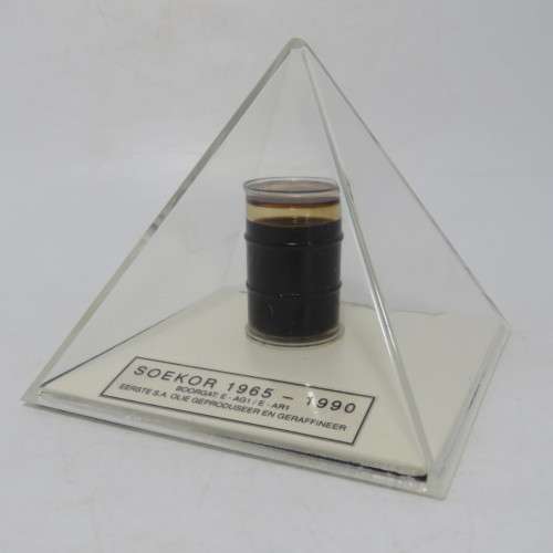 Soekor 1965-1990 oil mining borehole E-AG 1 oil sample desktop display