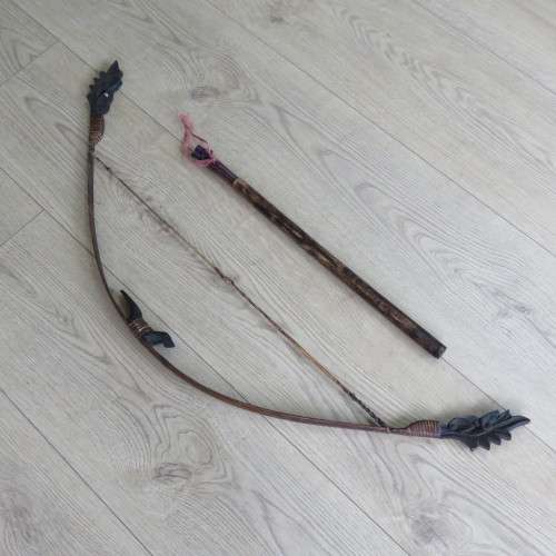 Vintage Bow and arrow made from wood and bamboo - Bow 93 cm - Arrow 52 cm