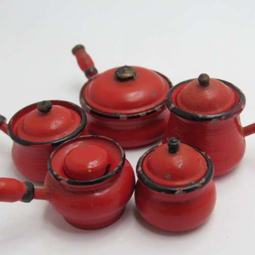 Vintage miniature metal kitchen set - Doll house