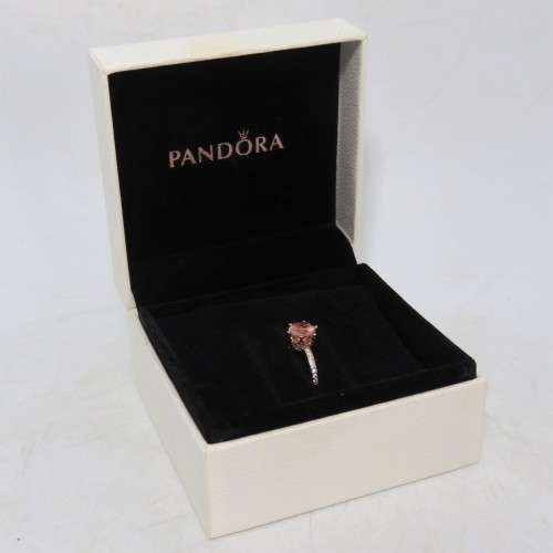 Pandora Sparkling Crown Solitaire ring with pink stone - 14 kt Rose Gold plated metal blend
