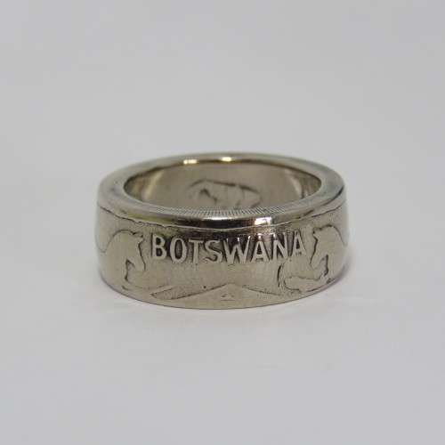 1980 Botswana Thebe coin ring - Size O 1/2