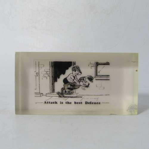 Vintage Andy Capp cartoon resin paperweight - chipped