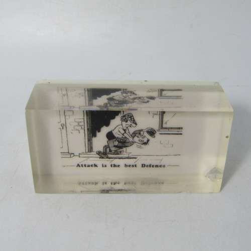 Vintage Andy Capp cartoon resin paperweight - chipped