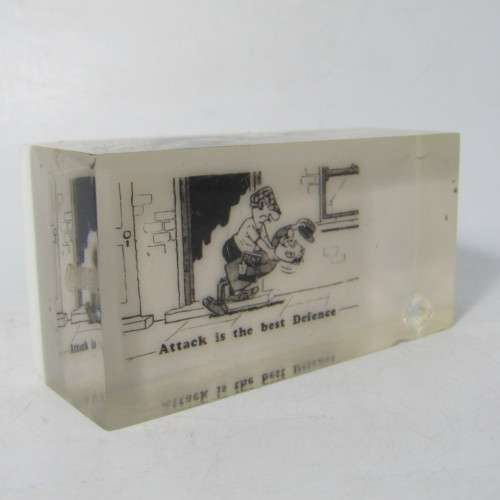 Vintage Andy Capp cartoon resin paperweight - chipped