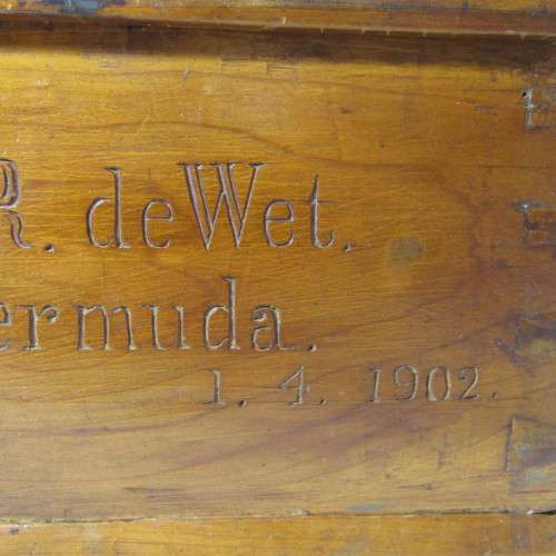 Boer War POW trench art wooden box - marked D.R. de Wet, Bermuda, 1-4-1902