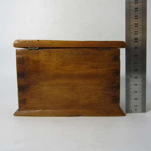 Boer War POW trench art wooden box - marked D.R. de Wet, Bermuda, 1-4-1902