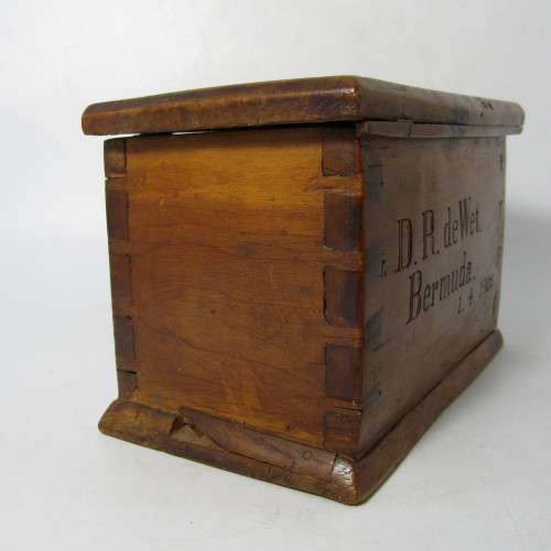 Boer War POW trench art wooden box - marked D.R. de Wet, Bermuda, 1-4-1902