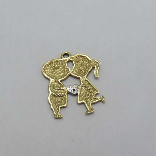 9kt Gold kissing boy and girl charm - Weighs 1,3 g