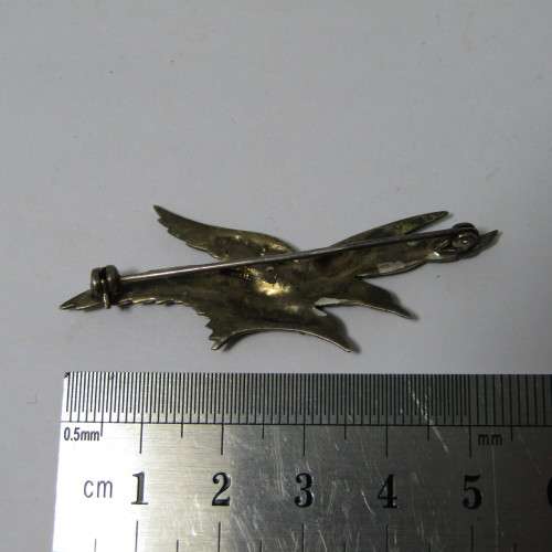 Vintage Sterling Silver marcasite flying birds brooch - weighs 5.3g