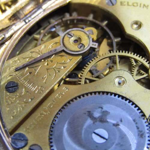 Antique 1928 Elgin full hunter gold-plated  pocket watch - serial 30841765