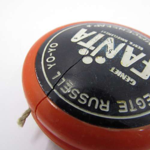 Vintage Fanta Championship Russel Yo-Yo - cracked on Afrikaans side