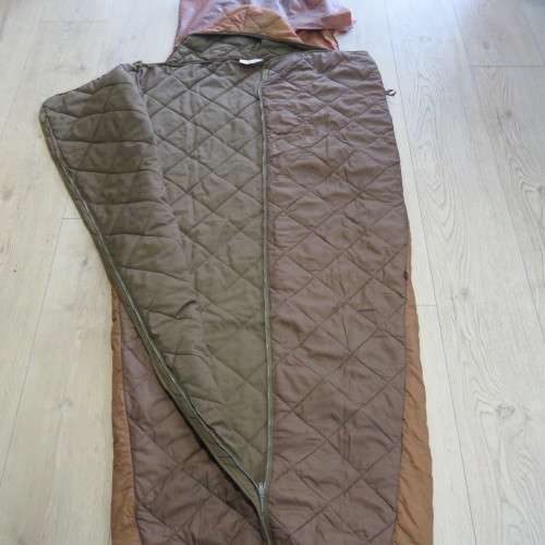 1974 SADF Parker wool sleeping bag - Size medium - Pouch bag torn - Zip is still working