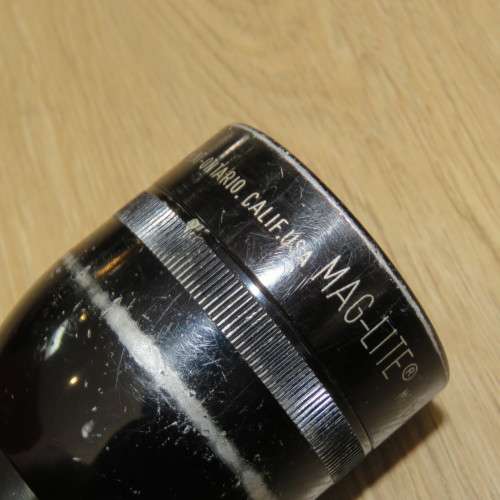 Mag-Lite Flashlight - Made by Mag Instrument - Needs batteries - 43 cm