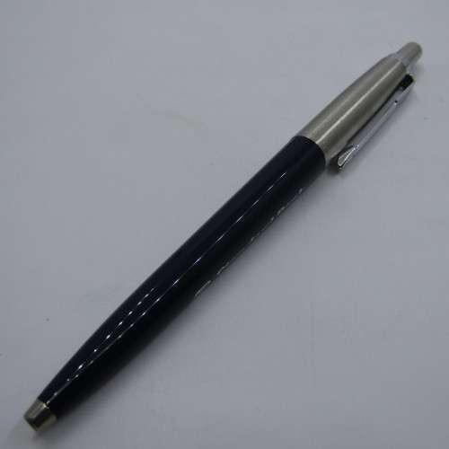 Vintage Standard Bank Parker pen - ball point - needs refill