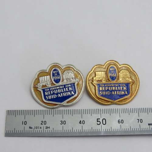 Pair of 1961 SA Republic festival badges