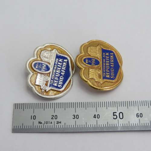 Pair of 1961 SA Republic festival badges